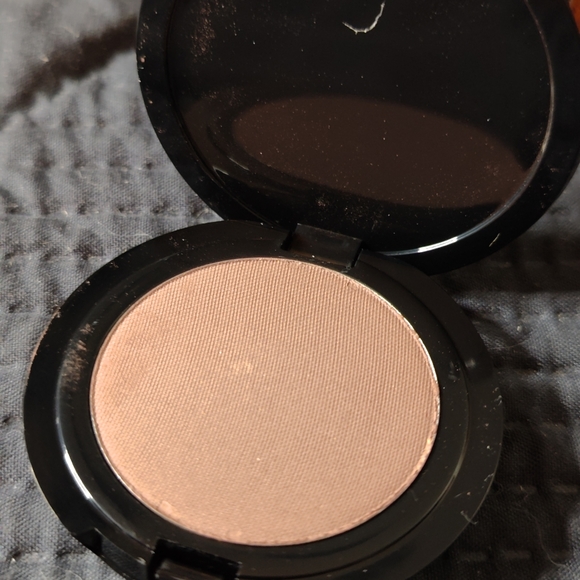 Farmasi make up combo - Picture 6 of 12